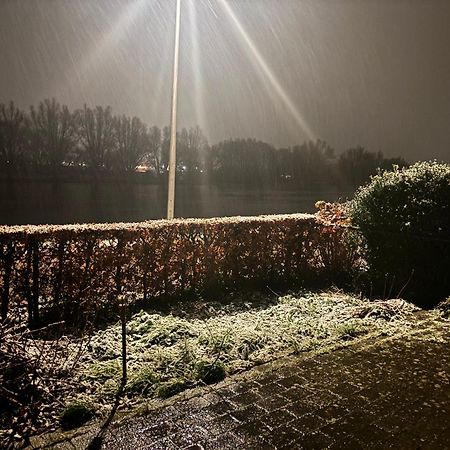 Thuiskomen, Genieten Aan Het Water Maaseik Kültér fotó