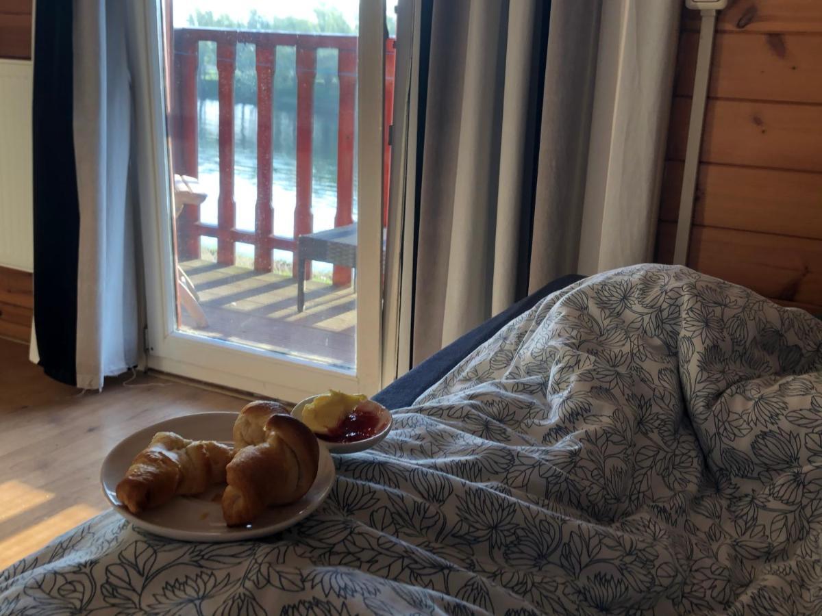 Thuiskomen, Genieten Aan Het Water Maaseik Kültér fotó