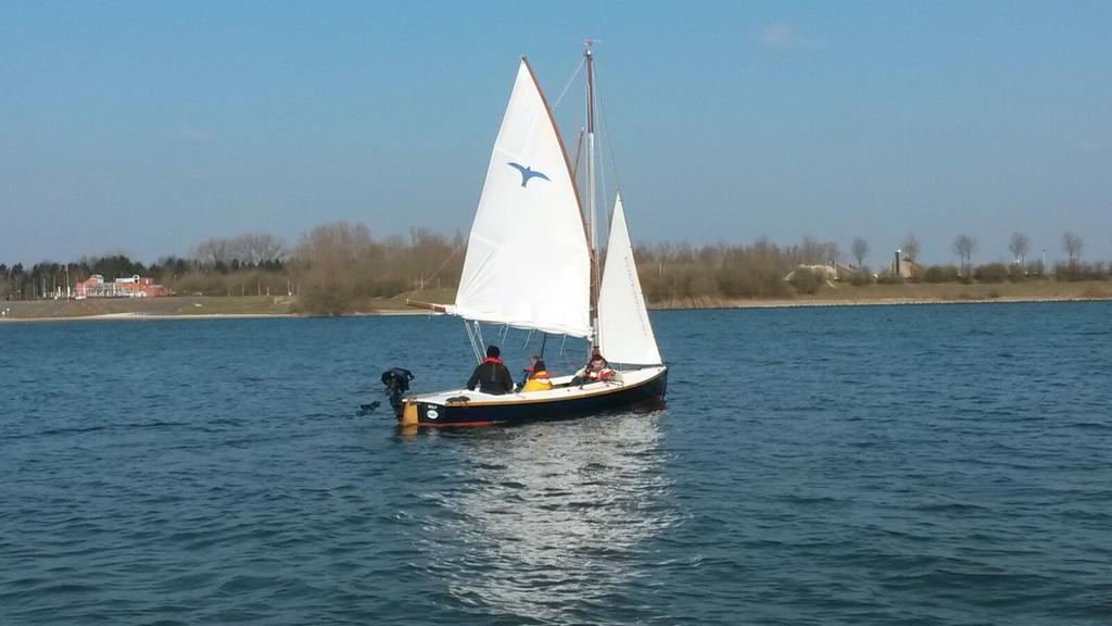 Thuiskomen, Genieten Aan Het Water Maaseik Kültér fotó